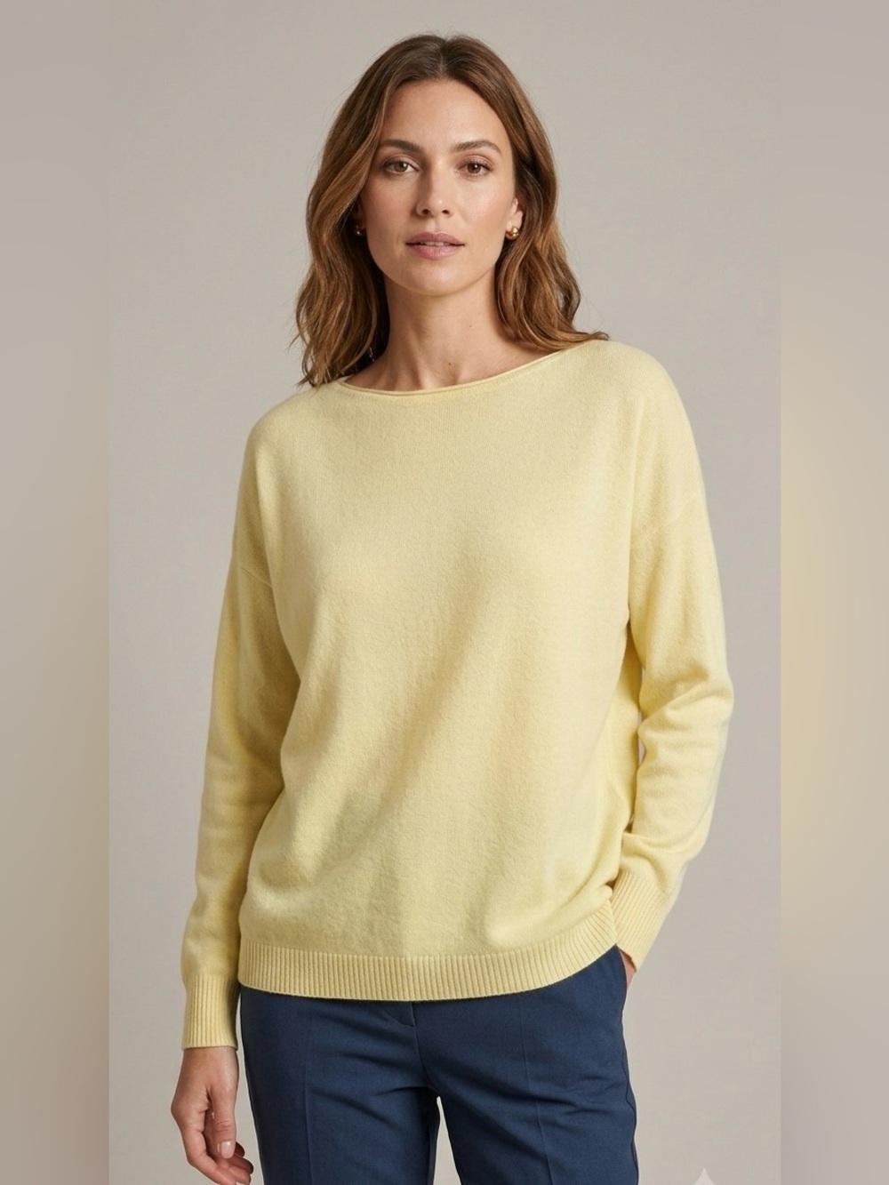 Bianco & Blu Italy Light Pastel Yellow Cashmere Silk Blend Boatneck Sweater